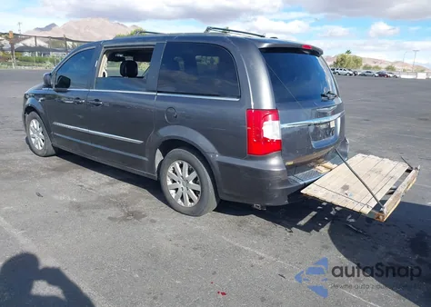 2016 Chrysler Town & Country Touring z USA, uszkodzony, nr VIN 2C4RC1BG5GR299824